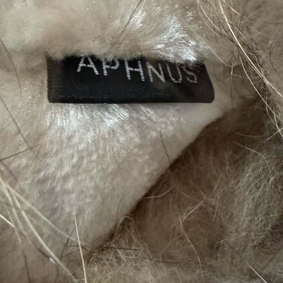 NWOT Brown Fur-Trimmed Women's Boots size 9-9.5. Fits like 8.5. never been worn - Picture 7 of 8